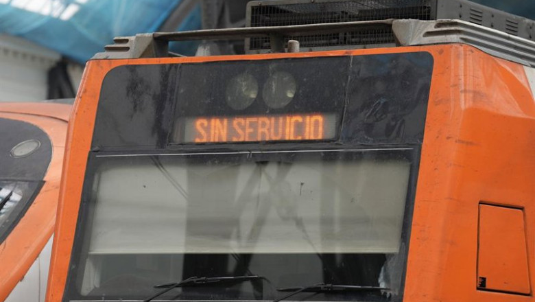 ep archivo   trenes sin servicio en la estacion de francia de barcelona a 21 de enero de 2026 en