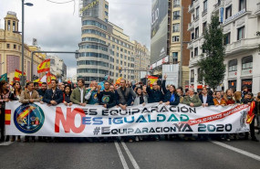ep cabecera de la manifestacion convocada por jusapol para la equiparacion salarial del pasado 19 de