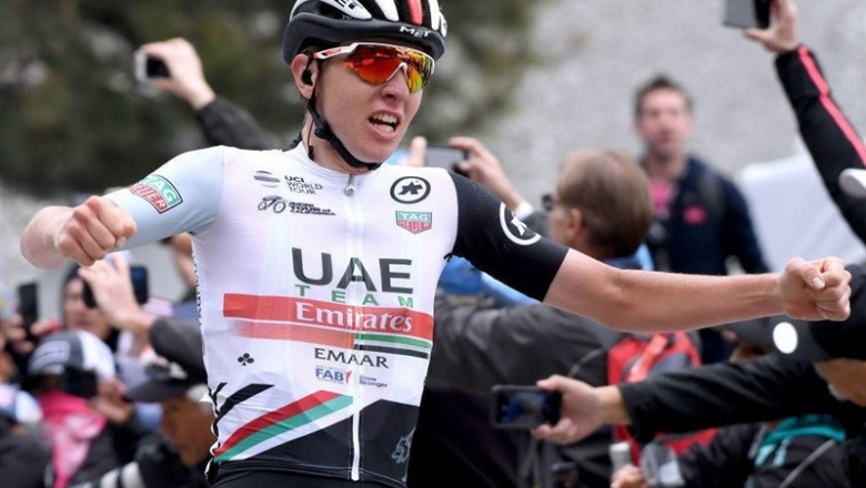 ep el ciclista esloveno tadej pogacar uae team emirates celebra un triunfo de etapa