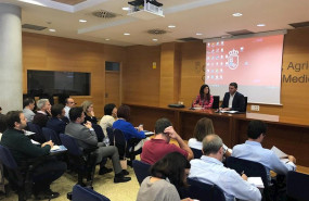 ep el consejero de agua agricultura ganaderia pesca y medio ambiente antonio luengo acompanado de la