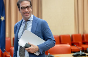 ep el ministro de economia comercio y empresa carlos cuerpo comparece ante la comision de economia 20250721175303