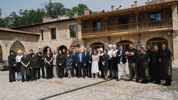 ep el ministro de industria y turismo jordi hereu asiste a la ceremonia institucional de reapertura