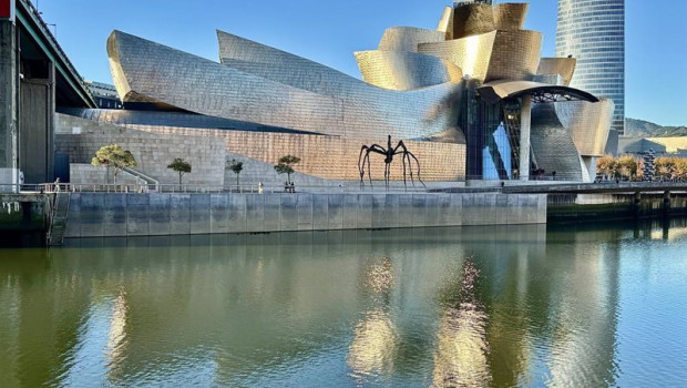 ep el museo guggenheim de bilbao en abandoibarra