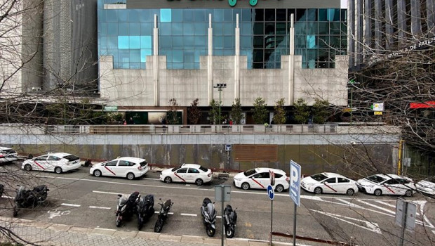 ep exterior del edificio de el corte ingles de nuevos ministerios en madrid espana a 30 de enero de