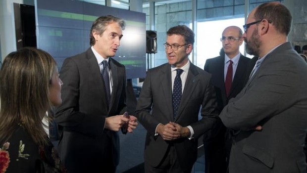 ep o titular do goberno galego alberto nunez feijoo xunto co ministrofomento