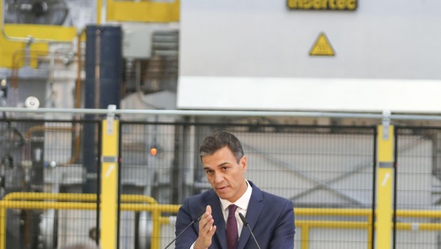 ep pedro sanchez visitaplantarenaultvalladolid