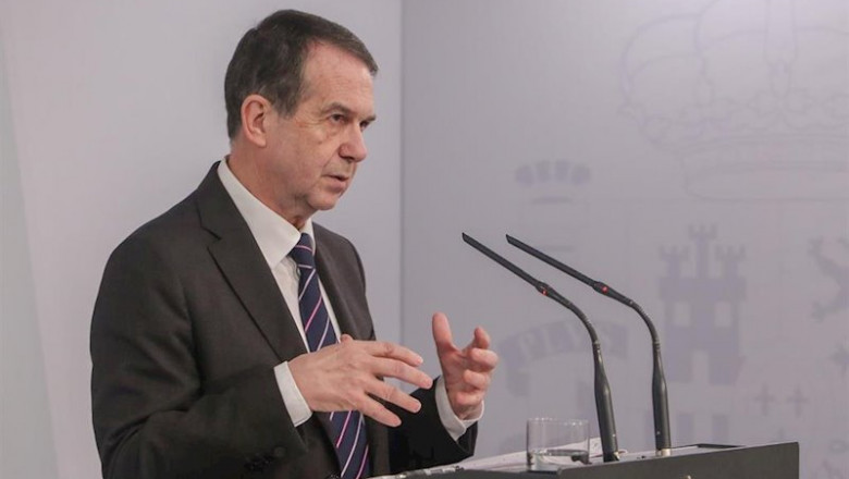 Rueda de prensa del presidente de la Federación Española de Municipios y Provincias (FEMP), Abel Caballero , tras reunirse con el presidente del Gobierno, Pedro Sánchez | Ricardo Rubio - Europa Press - Archivo ep rueda de prensa del presidente de la federacion espanola de municipios y provincias femp abel