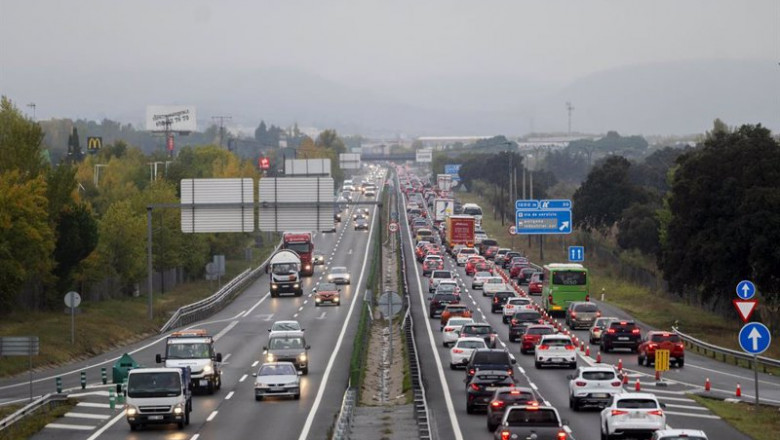 Tráfico en la carretera A-1, a 29 de octubre de 2021, en Madrid | Alberto Ortega - Europa Press ep trafico en la carretera a 1 a 29 de octubre de 2021 en madrid