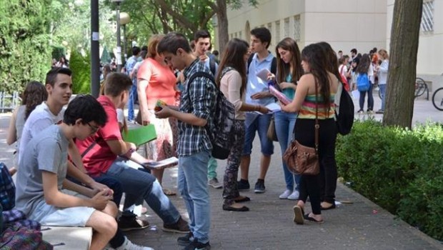 ep universitarios universidad examen estudiantes jovenes estudios