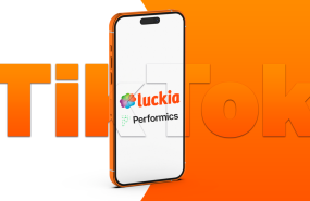 luckia y performics   tiktok 