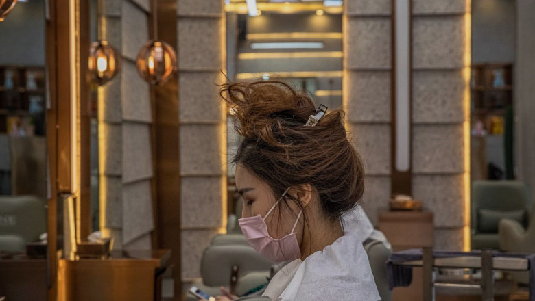 1593684352 peluqueria mascarilla nueva normalidad