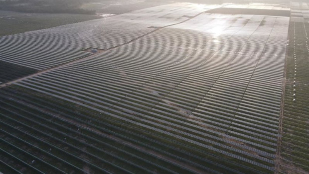 ep archivo   plata solar de parliament en texas
