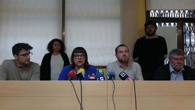 Bel Busquets y David Abril junto a otros representantes de MÉS per Mallorca | EUROPA PRESS ep bel busquetsdavid abrilarepresentantesmes per mallorca