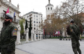 ep efectivos de la brilat en la plaza de la universidad de valladolid