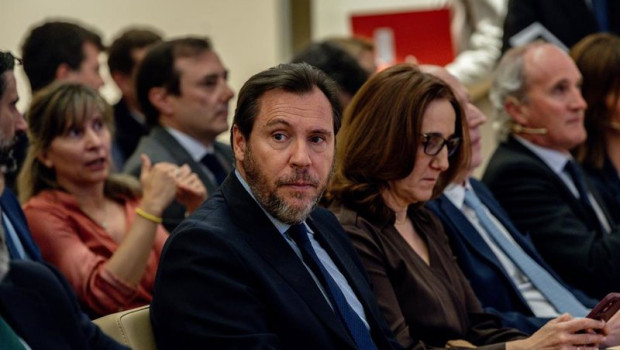 ep el ministro de transportes y movilidad sostenible oscar puente c analiza la inversion en ep el ministro de transportes y movilidad sostenible oscar puente c analiza la inversion en