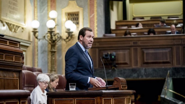 ep el ministro de transportes y movilidad sostenible oscar puente interviene durante una sesion ep el ministro de transportes y movilidad sostenible oscar puente interviene durante una sesion