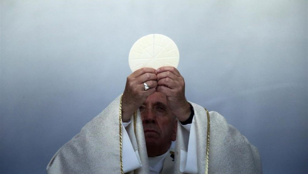 ep el papa francisco atiende una celebracion masiva en la catedral basilica de san pancracio en