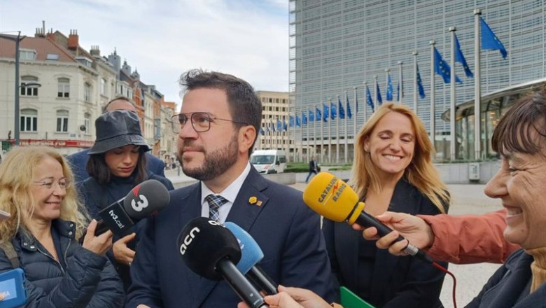 ep el presidente de la generalitat pere aragons y la consellera de economia natlia mas en bruselas ep el presidente de la generalitat pere aragons y la consellera de economia natlia mas en bruselas