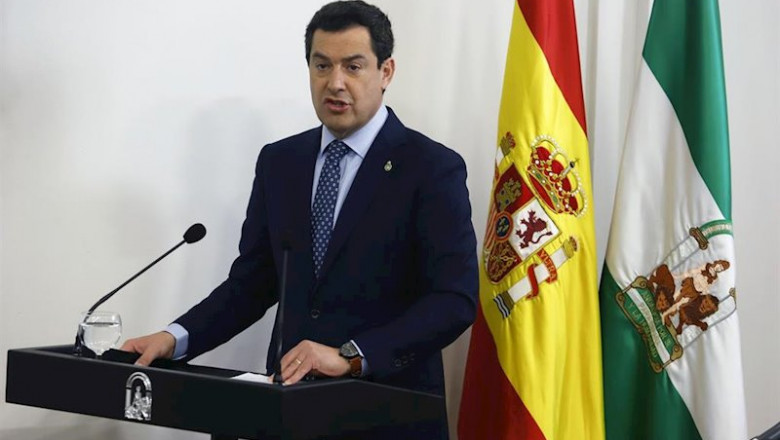 El presidente de la Junta, Juanma Moreno, se dirige a los asistentes del acto de firma del protocolo para la eliminación de bolsas de plástico Málaga a diez de marzo 2020 | Álex Zea - Europa Press ep el presidente de la junta juanma moreno se dirige a los asistentes del acto de firma del