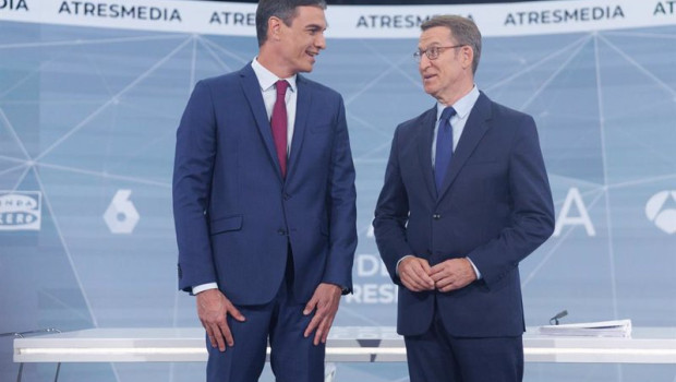 ep el presidente del gobierno y candidato del psoe a la reeleccion pedro sanchez y el candidato del