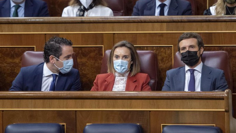 (I-D) El secretario general del Partido Popular, Teodoro García Egea; la portavoz del PP en el Congreso de los Diputados, Cuca Gamarra; y el líder del PP, Pablo Casado, durante una sesión de control al Gobierno | EUROPA PRESS/A.Ortega.POOL - Europa Press ep i d el secretario general del partido popular teodoro garcia egea la portavoz del pp en el 20210524115805