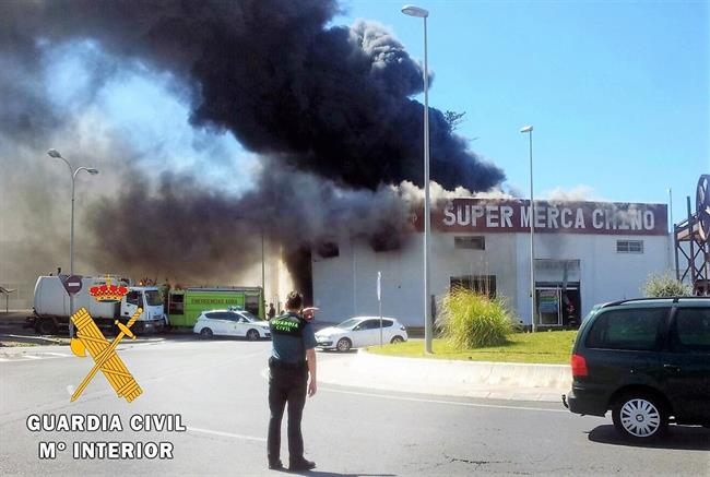 Incendio de un bazar chino en Adra | GUARDIA CIVIL ep incendioun bazar chinoadra