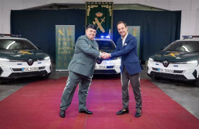 ep la guardia civil incorpora una flota de 118 unidades de renault megane 100 electricos a sus