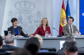 ep la ministra de vivienda y agenda urbana isabel rodriguez la portavoz pilar alegria y el ministro