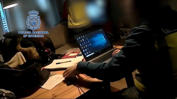 ep la policia nacional detiene a un estudiante que actuaba como lider e instructor de otros