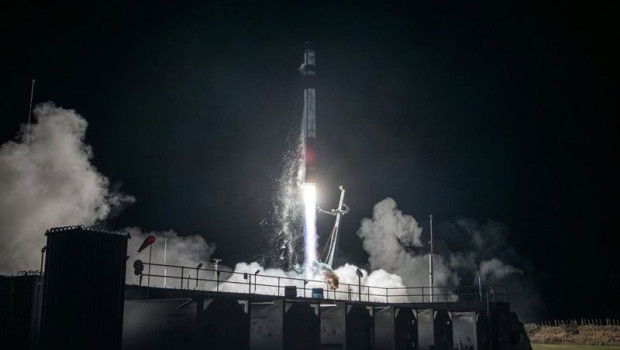ep lanzamiento del satelite celeste iod 1