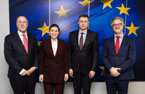 ep maria abascal aeb aboga por simplificar la regulacion bancaria para potenciar el crecimiento en