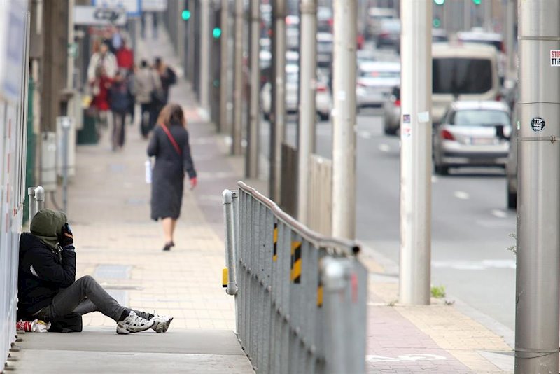 ep persona pobre en la calle