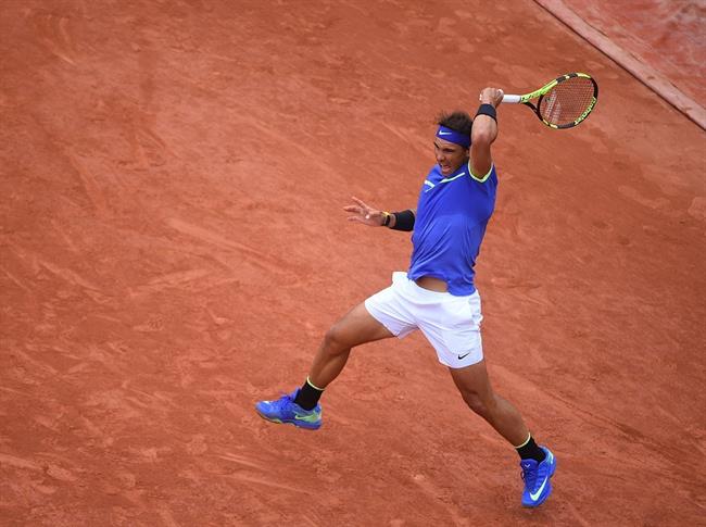 ep rafa nadal golpeabola