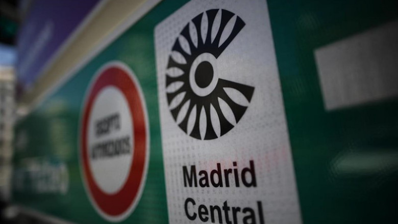 ep senaltraficomadrid centralla indicacion de circulacion prohibida excepto autorizados