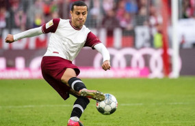 ep thiago alcantara jugando con el bayern