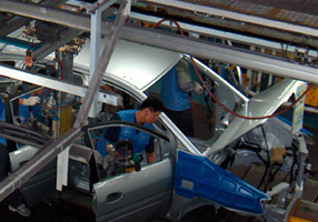 automobiles_production_line_two_286_200