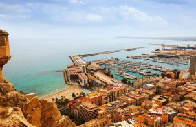 image of the news EasyJet lifts holiday profit outlook as FY beats forecasts