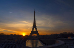 ep archivo atardecer en la torre eiffel ep archivo atardecer en la torre eiffel