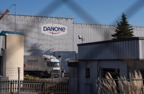 ep archivo   un camion frente a la fabrica de danone espana
