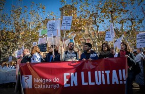 ep concentracionmedicosparlamentcatalunyala tercera jornada de