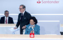 ep el consejero delegado del banco santander hector grisi y la presidenta del banco santander ana