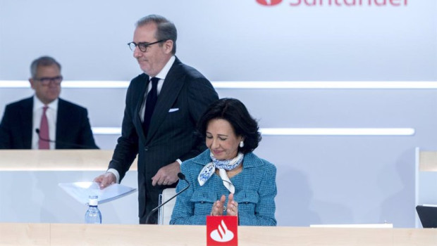 ep el consejero delegado del banco santander hector grisi y la presidenta del banco santander ana