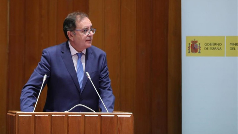 El jefe de Instituciones Penitenciarias, Don Ángel Luis Ortiz González durante su discurso en la entrega de las medallas que se conceden con motivo de la Festividad de Nuestra Señora de La Merced, en el salón de actos del Ministerio de Sanidad, Consumo y | Jesús Hellín - Europa Press ep el jefe de instituciones penitenciarias don angel luis ortiz gonzalez durante su discurso en la