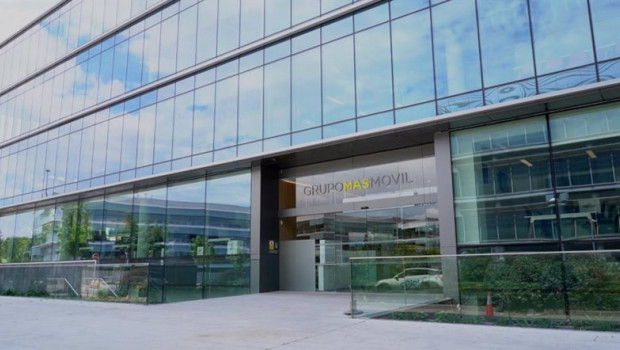 ep fachada de la sede central del grupo masmovil en alcobendas madrid