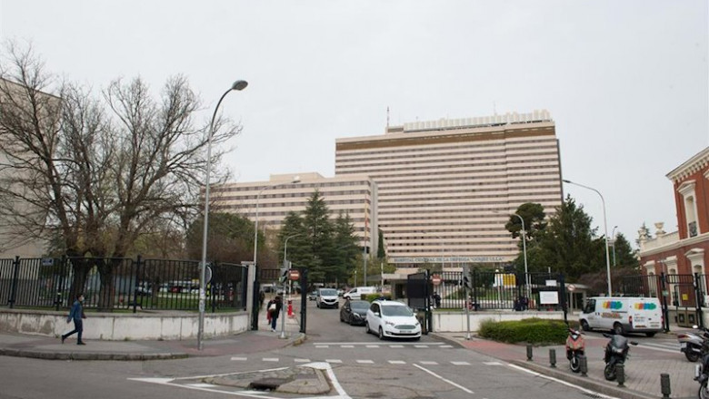 ep fachada y zonas exteriores del hospital general de la defensa gomez ulla donde se lucha contra el