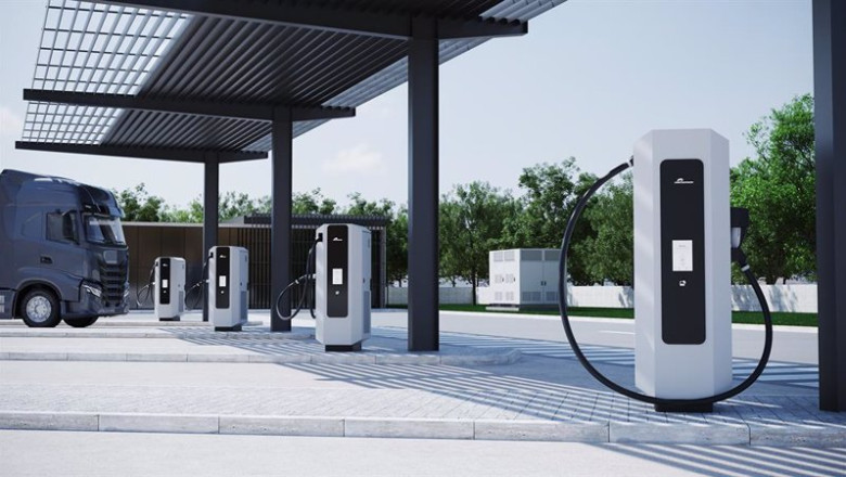 ep iberdrola y bp ponen en marcha el primer cargador mcs ultrarrapido para vehiculos pesados en el ep iberdrola y bp ponen en marcha el primer cargador mcs ultrarrapido para vehiculos pesados en el