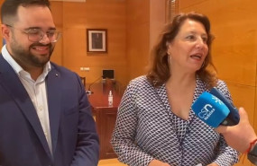 ep la consejera de agricultura carmen crespo atiende a los medios en zurgena almeria