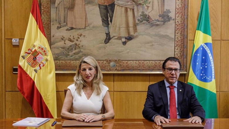 ep la vicepresidenta primera y ministra de trabajo y economia social yolanda diaz junto al ministro ep la vicepresidenta primera y ministra de trabajo y economia social yolanda diaz junto al ministro