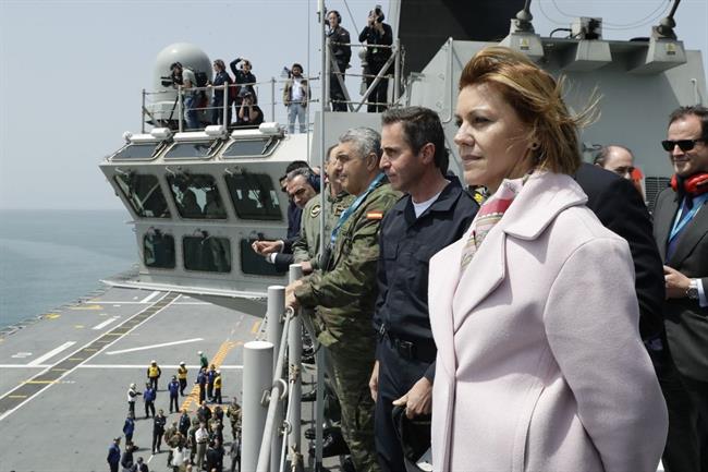 María Dolores de Cospedal asiste a unas maniobras en Rota | MINISTERIO DE DEFENSA ep maria dolorescospedal asisteunas maniobrasrota