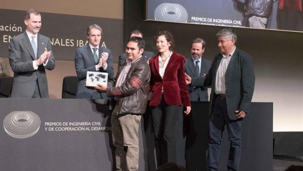 ep rey entregaayudaaccionpremio fundacion jose entrecanales ibarra y